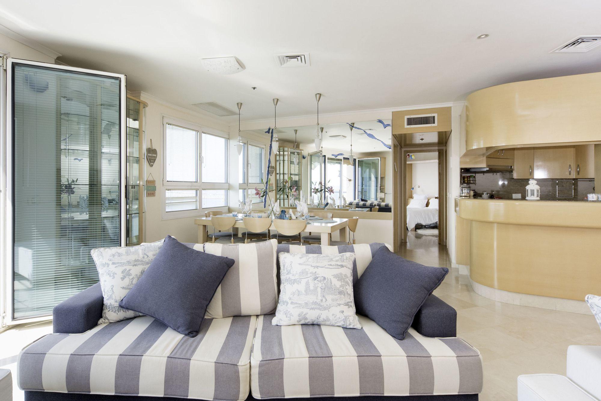 Excellent Beachfront Apt W/ Pool Access By Sea N' Rent Tel Awiw Zewnętrze zdjęcie