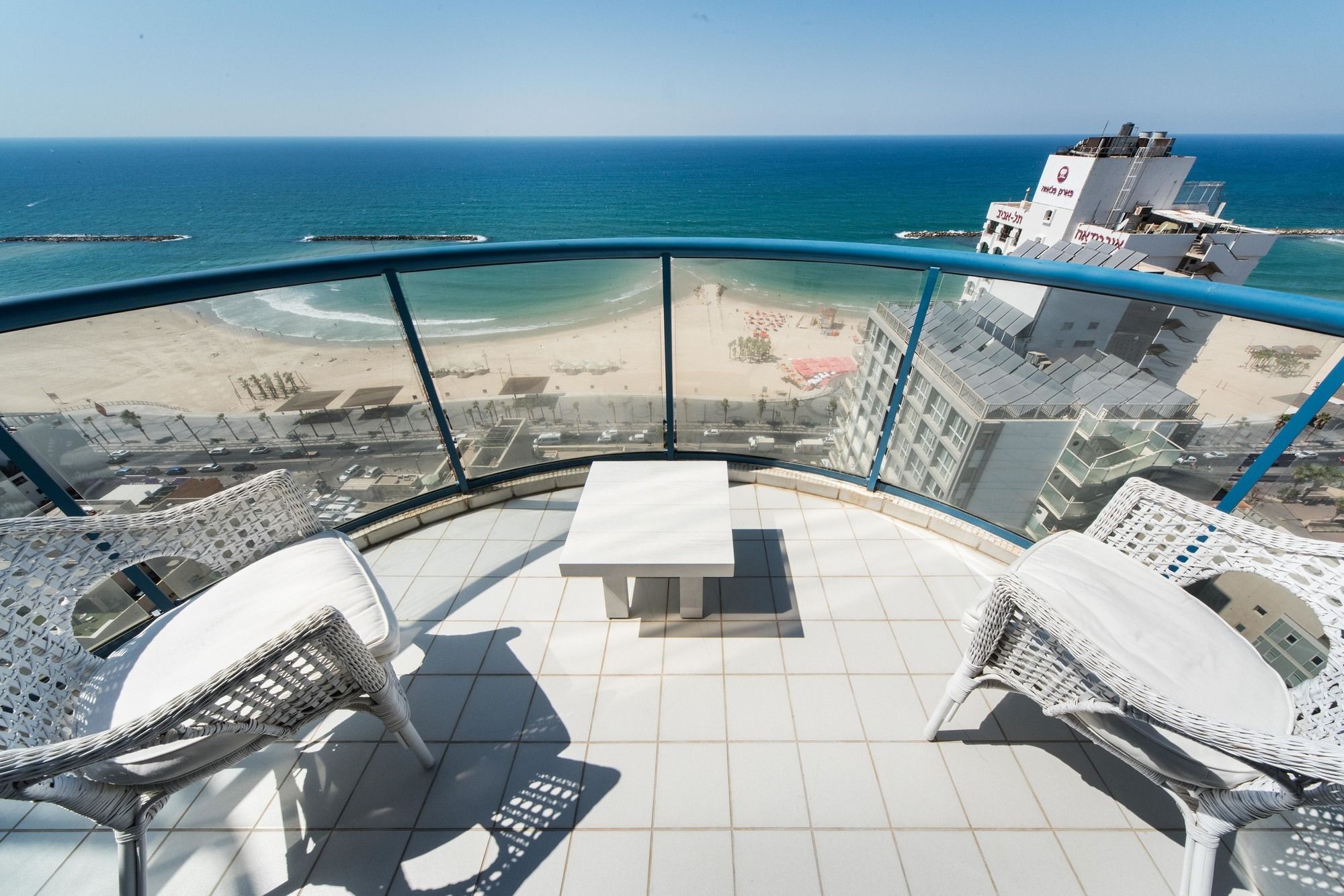 Excellent Beachfront Apt W/ Pool Access By Sea N' Rent Tel Awiw Zewnętrze zdjęcie